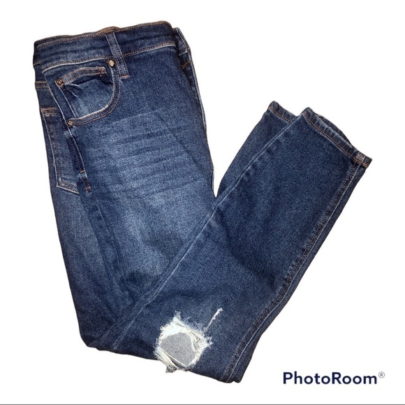 Celebrity Pink High-Rise Distressed Ankle Skinny Jeans - Picture 4 of 10